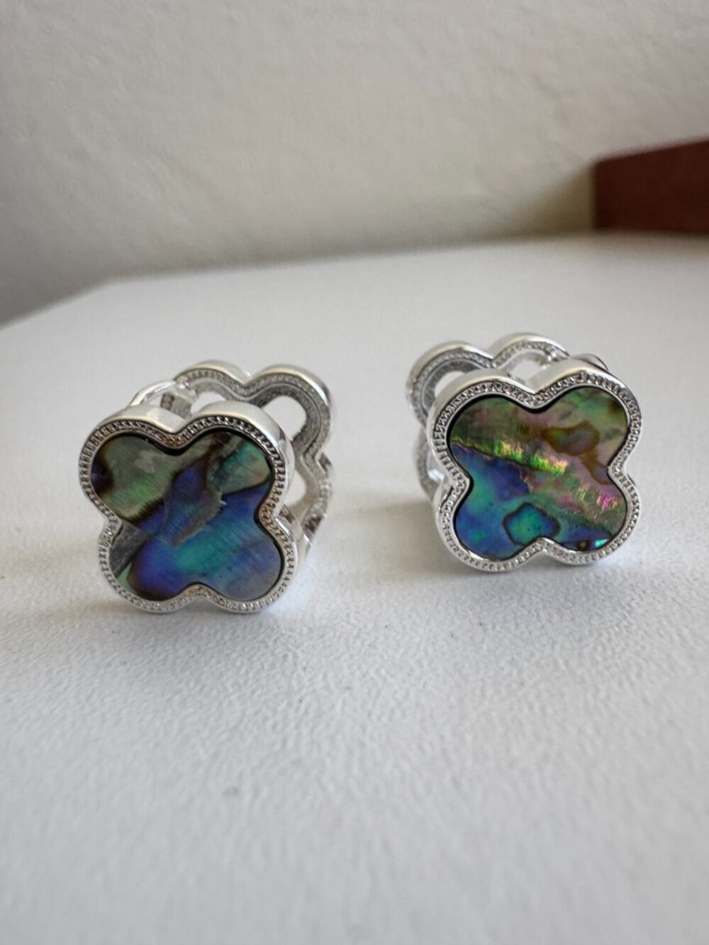 925 Sterling Silver Clover Abalone Shell Earrings - Picture 4 of 13
